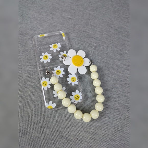 👯♀️Host Pick⚡️FREE w/$30 purch:SmileyDaisy Case w/Strap-SamsungGalaxy Z Flip 3 - Picture 4 of 7
